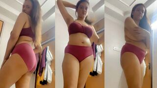 Indian Sexy Girl Muskan Ki Sexy Selfie New Video Clips