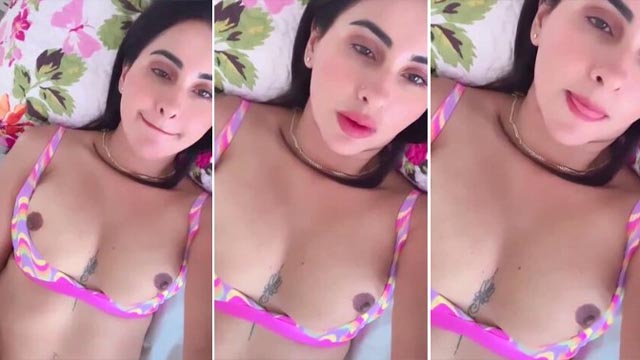 Meetii Kalher Mastrubating With Vibrator On Bed Onlyfans New MMS