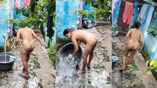 Desi Milf Bhabhi Bathing Her Home Captured Secretly – antarvasnabf